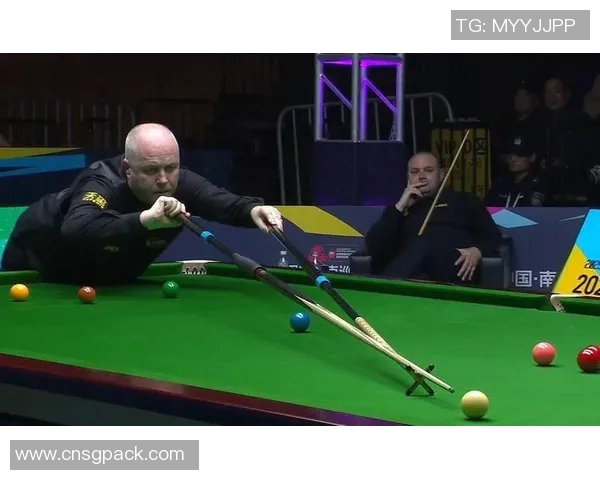 圣地亚哥与希金斯的精彩对决揭示足球战术与团队合作的完美结合 圣地亚哥与希金斯的精彩对决揭示足球战术与团队合作的完美结合