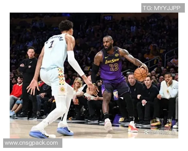 回顾2001年湖人与马刺的经典对决传奇时刻与篮球智慧的较量 回顾2001年湖人与马刺的经典对决传奇时刻与篮球智慧的较量