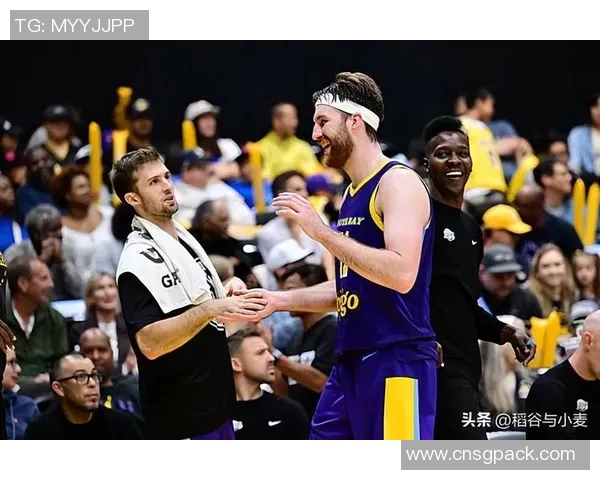 夏季联赛湖人队与骑士队激战正酣年轻球员展现无限潜力与激情