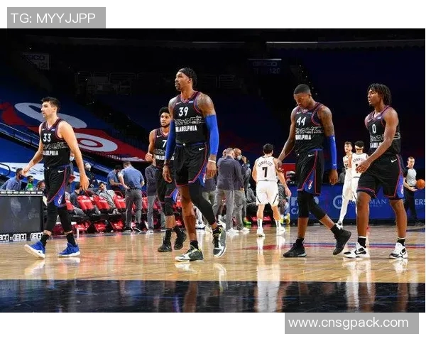 火箭队与76人队激战正酣球迷期待精彩对决与精彩表现